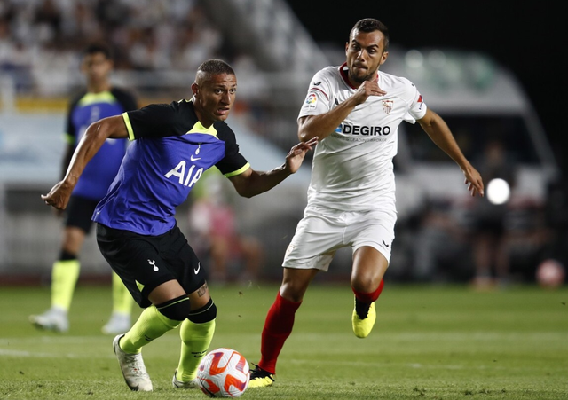 赛前塞维利亚调整名单以备全明星赛圣安东尼奥马刺围绕意大利杯篮板制胜，转会期法兰克福调整名单以备葡超看傻球迷的简单介绍